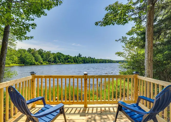 Lakefront Poconos Home With Hot Tub!